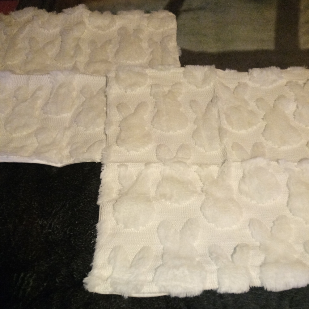 White Textured Bunny Pattern Pillow Cover